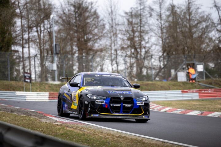 Dramatischer Klassensieg für FK Performance Motorsport