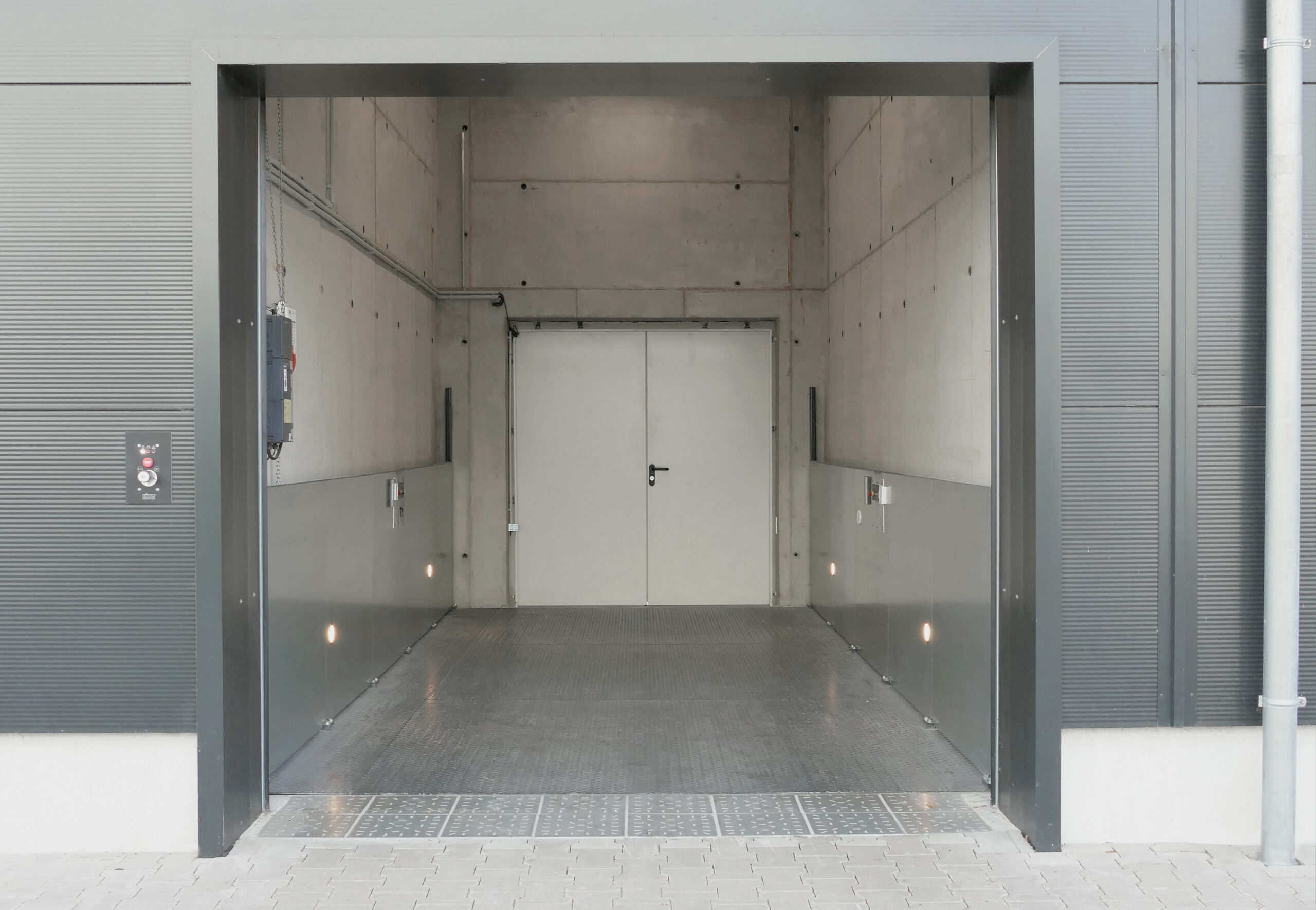 Verdeckte Anfahrt, kompromisslose Diskretion